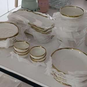 30pc Gold line ceramic dinner set